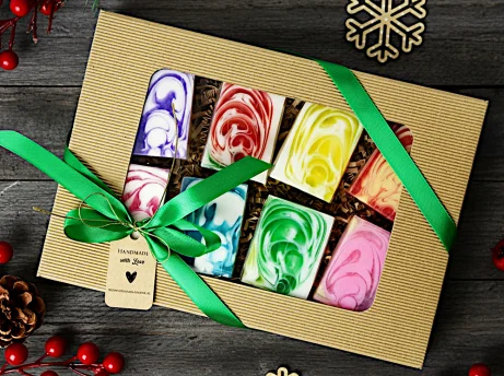 Zestaw 8 mini mydeł świątecznych