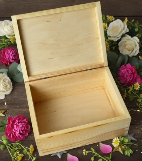 Szkatułka z aniołkiem